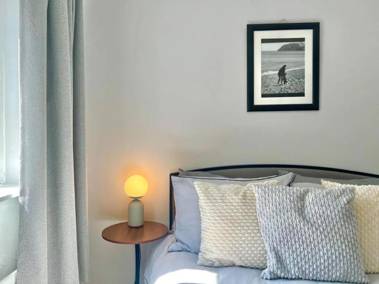 Holiday home Beautiful 4-Br! Outdoor Seating! 2 Free Parking! Sleep 9 Villa Manchester United Kingdom