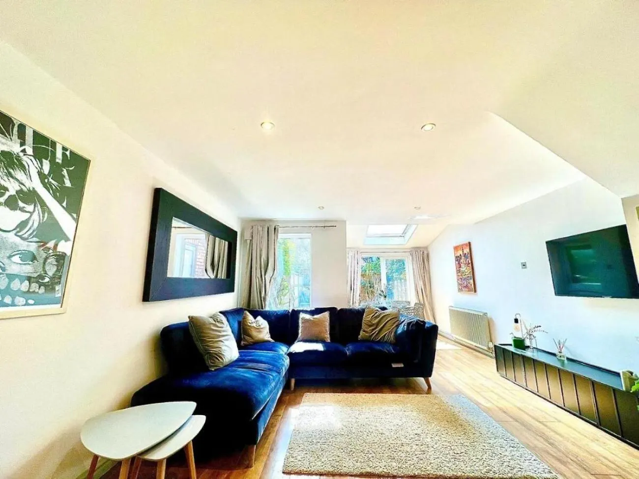 Beautiful 4-Br! Outdoor Seating! 2 Free Parking! Sleep 9 Villa Manchester 0*,  United Kingdom